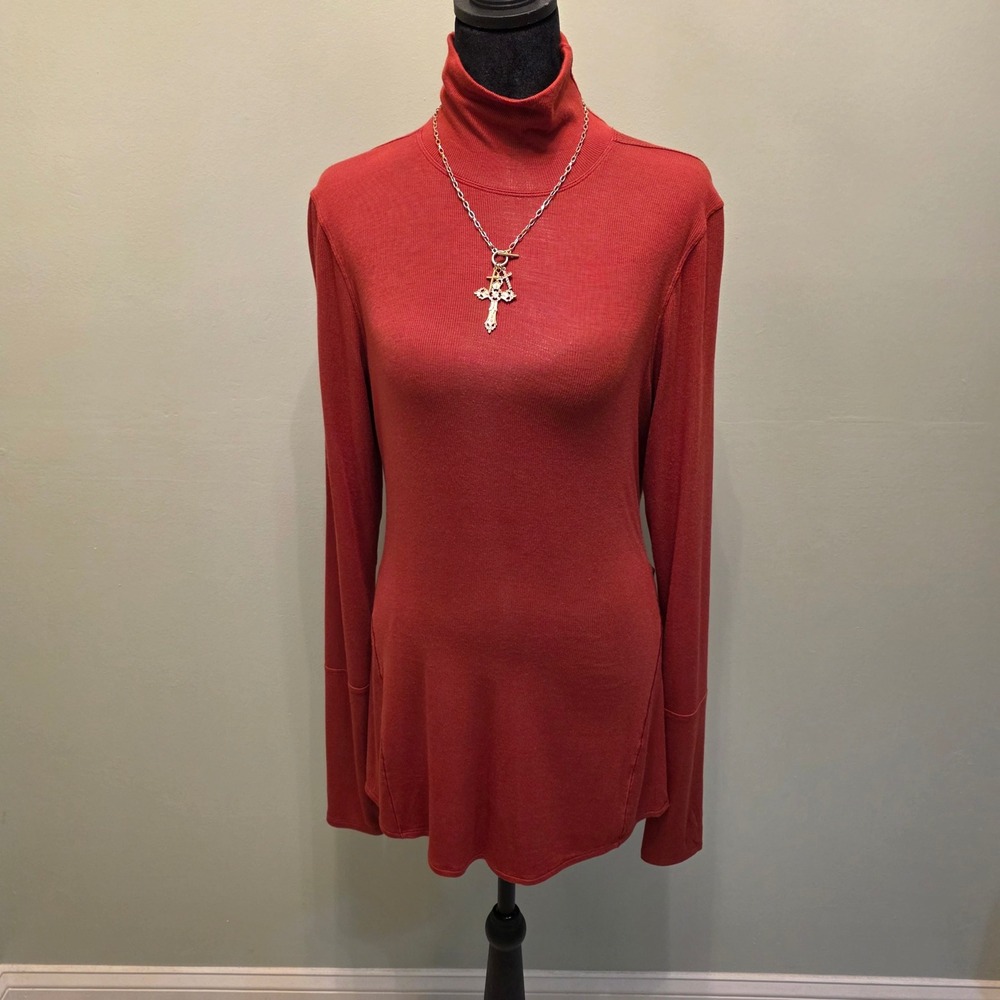 Lululemon Red Ribbed Turtleneck Long Sleeve Top with Thumbholes Size 12